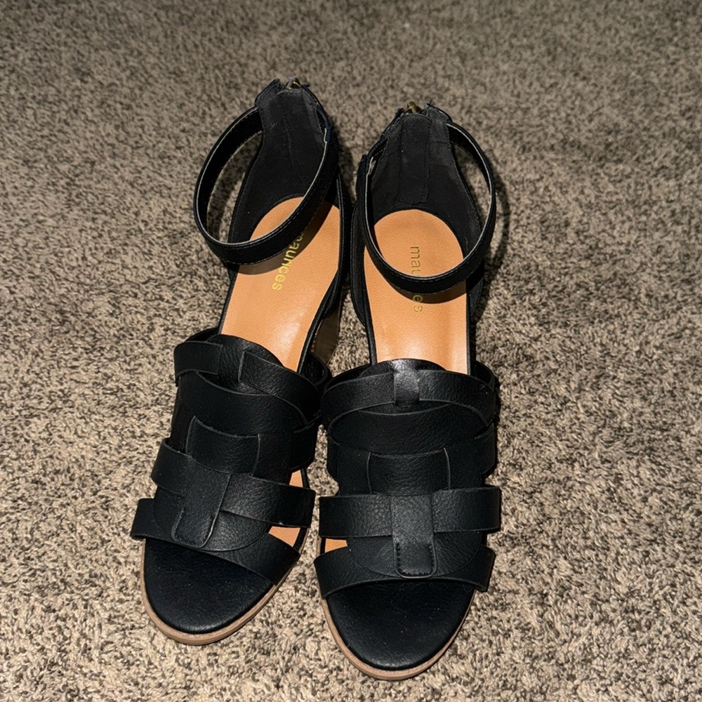 Black Maurice’s size 9.5